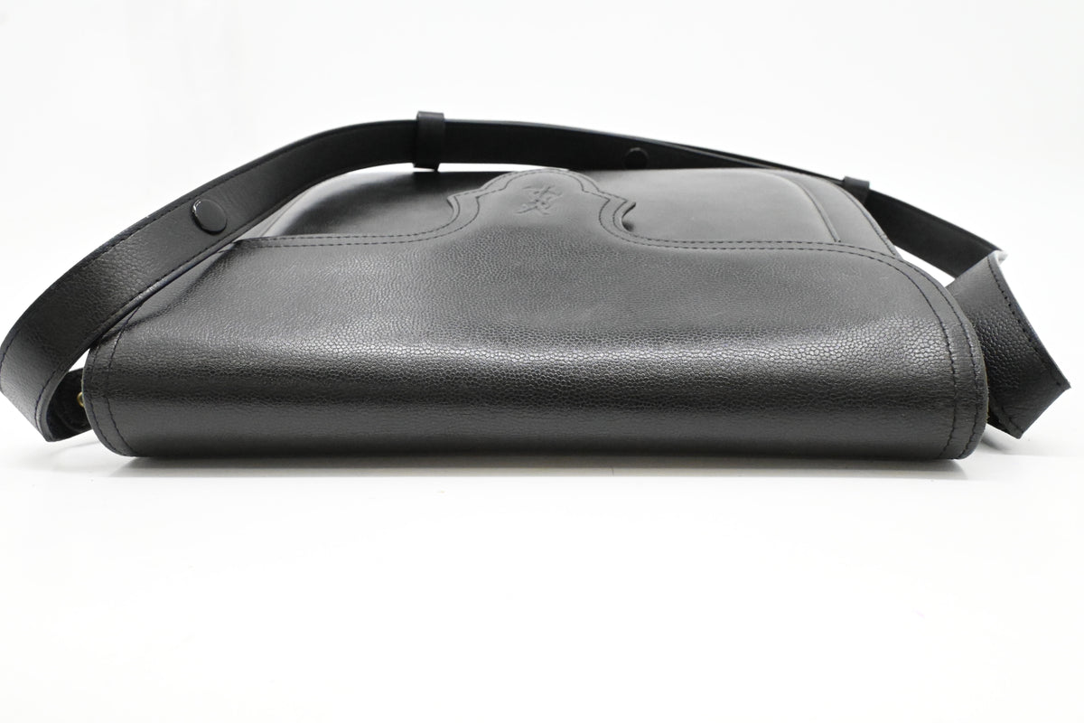 YSL Saint Laurent Shoulder Bag in Black Leather