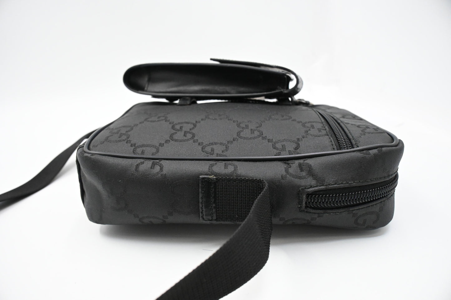 Gucci Crossbody Bag in Black Canvas