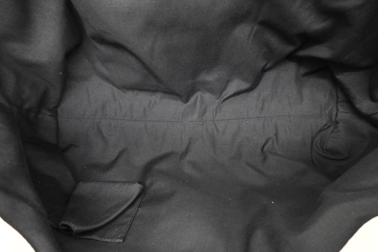 Gucci Abbey Tote in White Leather