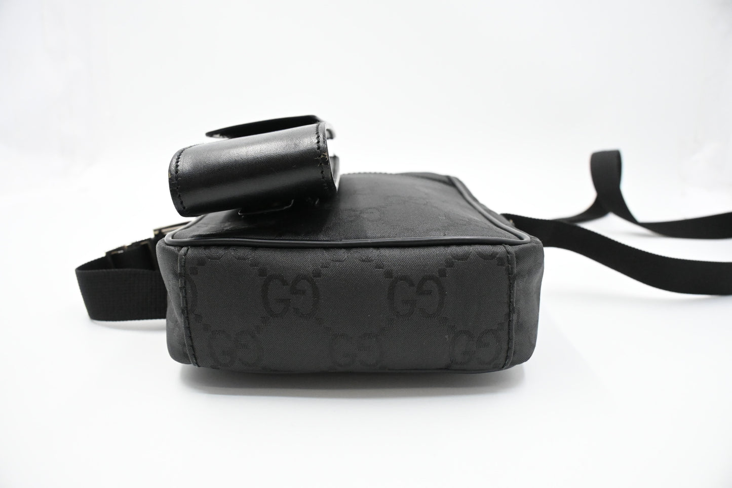 Gucci Crossbody Bag in Black Canvas