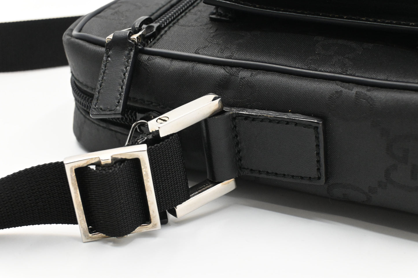 Gucci Crossbody Bag in Black Canvas