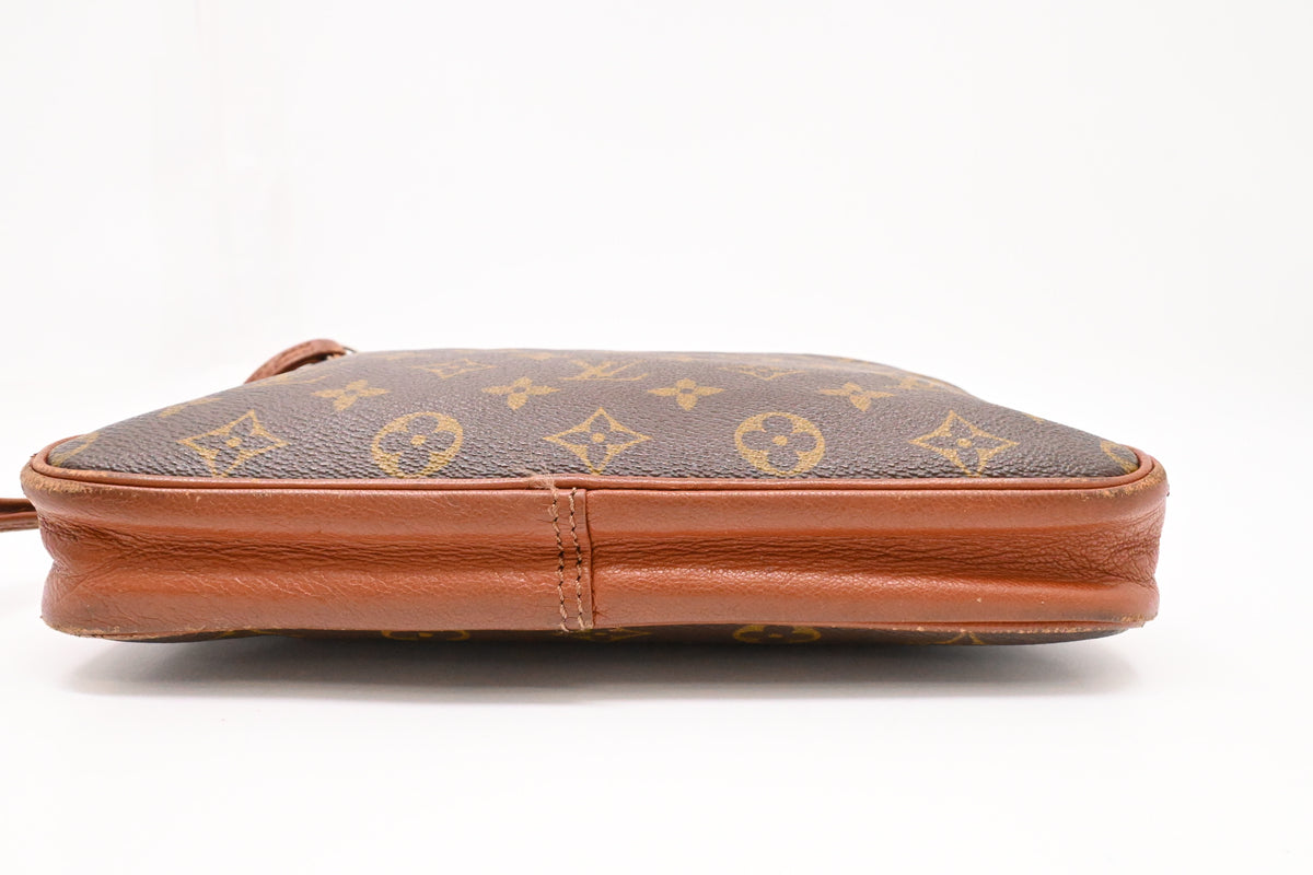 Louis Vuitton Pochette Sport in Monogram Canvas