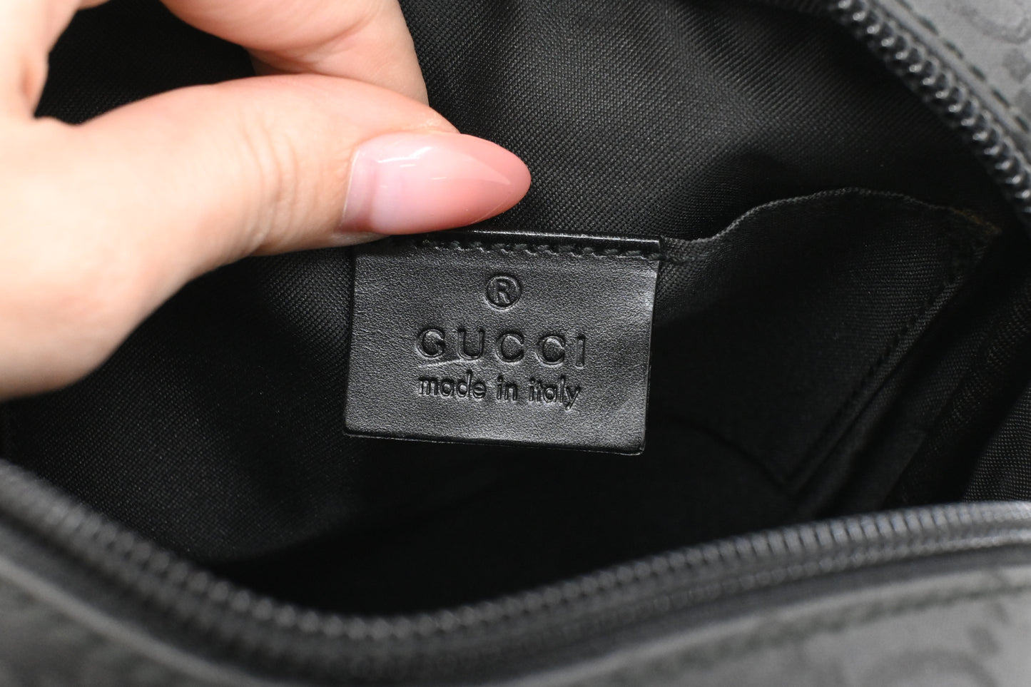 Gucci Crossbody Bag in Black Canvas