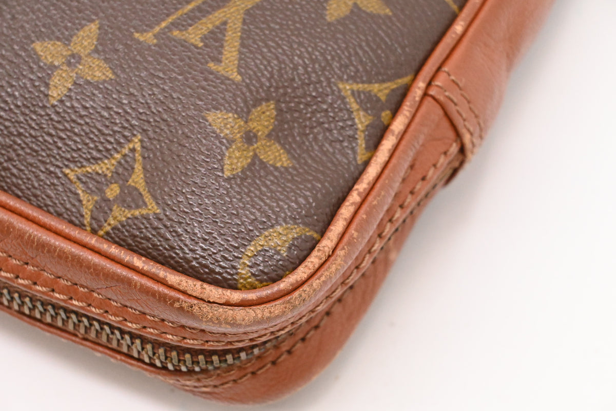 Louis Vuitton Pochette Sport in Monogram Canvas
