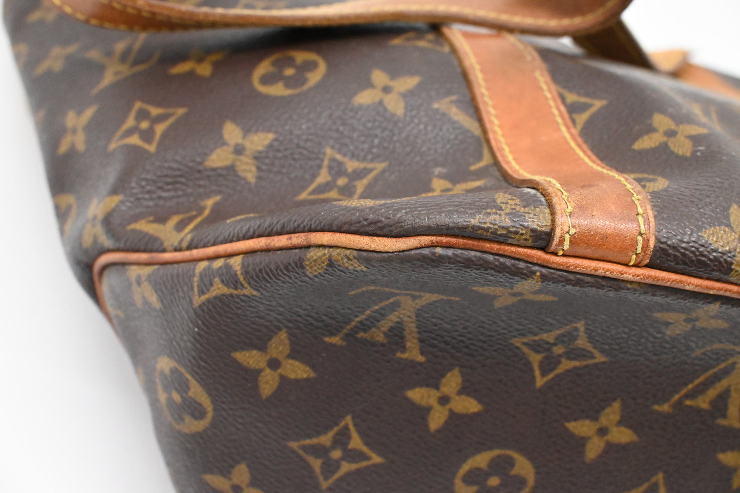 Louis Vuitton Sac Shopping 48 in Monogram Canvas