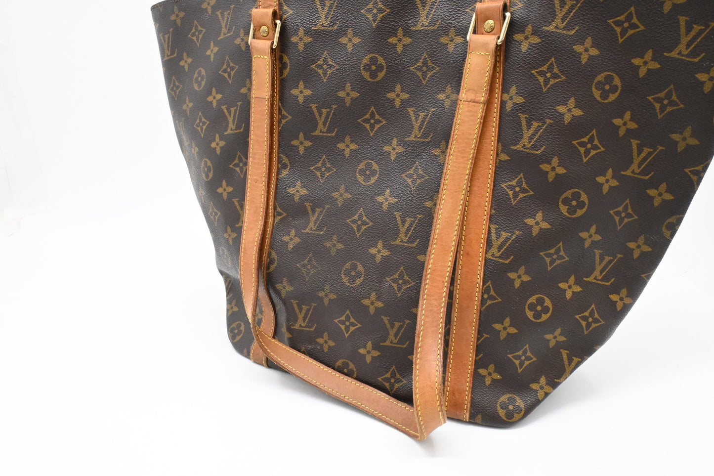 Louis Vuitton Sac Shopping 48 in Monogram Canvas