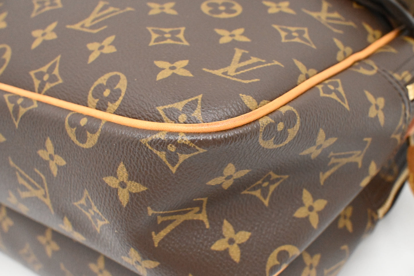 Louis Vuitton Reporter GM in Monogram Canvas