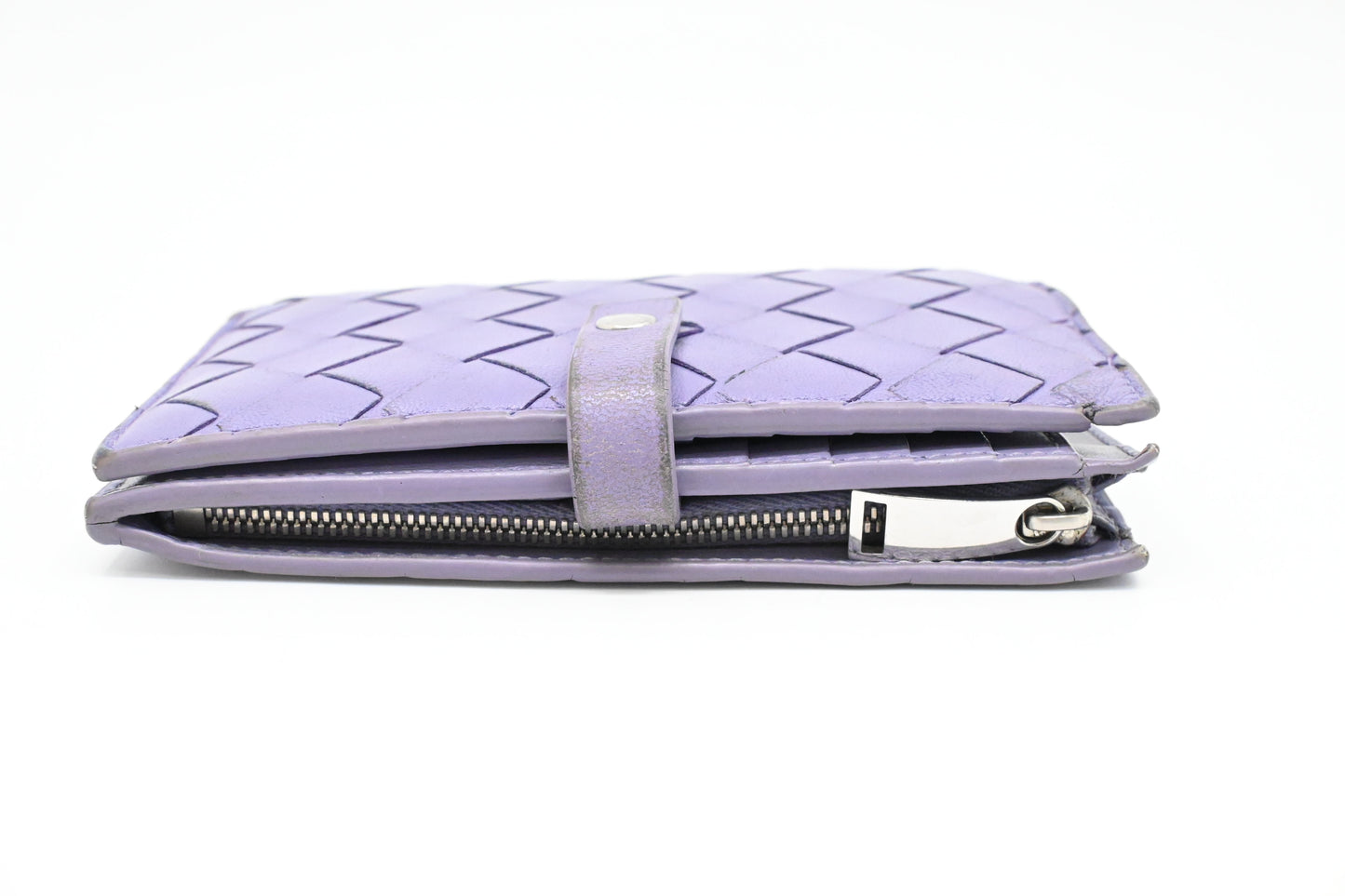 Bottega Veneta Wallet in Purple Intrecciato Leather