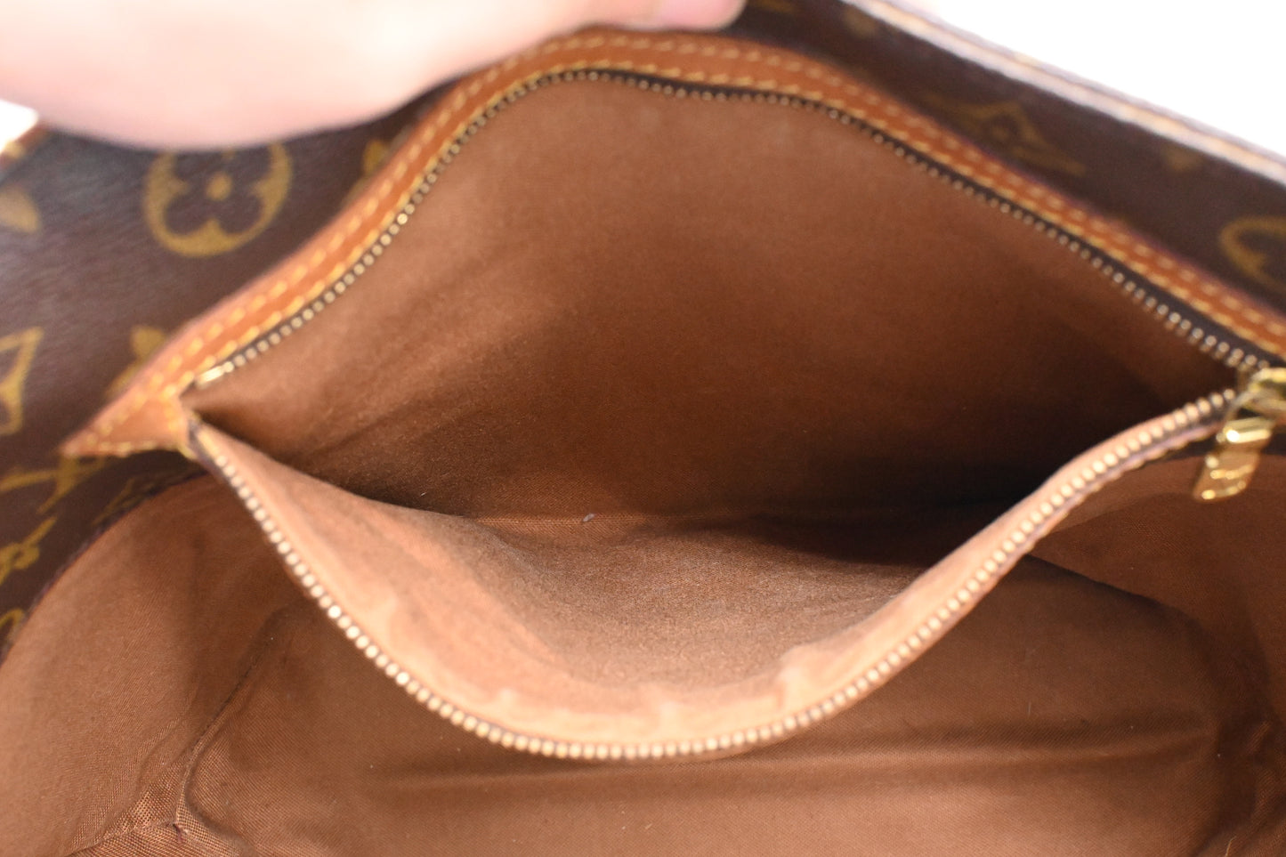 Louis Vuitton Sac Shopping 48 in Monogram Canvas