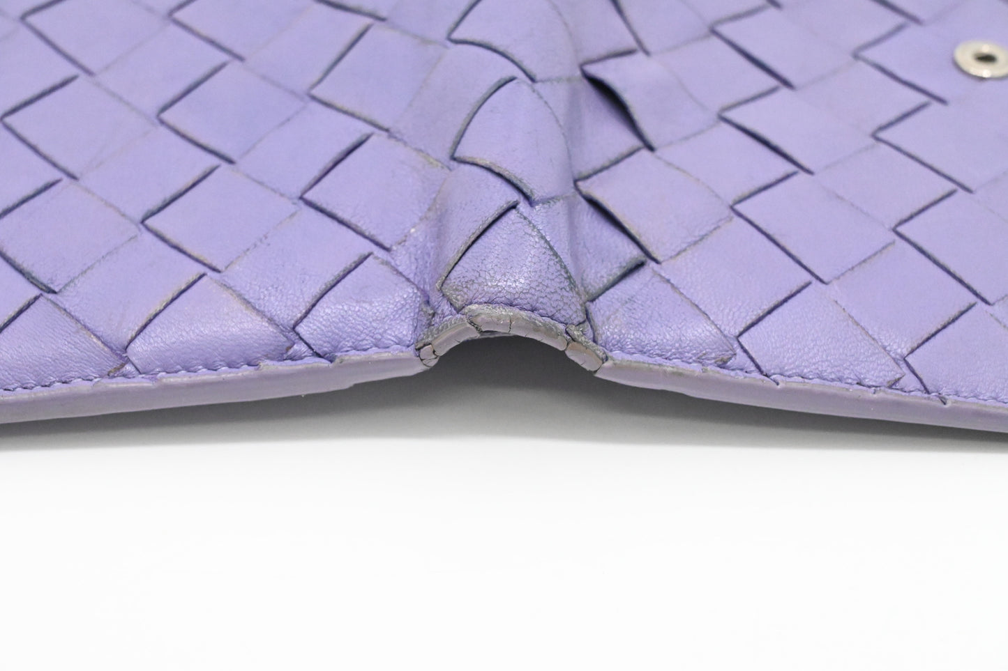 Bottega Veneta Wallet in Purple Intrecciato Leather