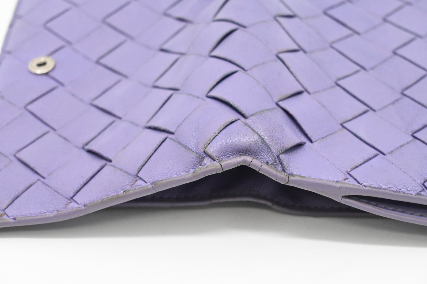 Bottega Veneta Wallet in Purple Intrecciato Leather