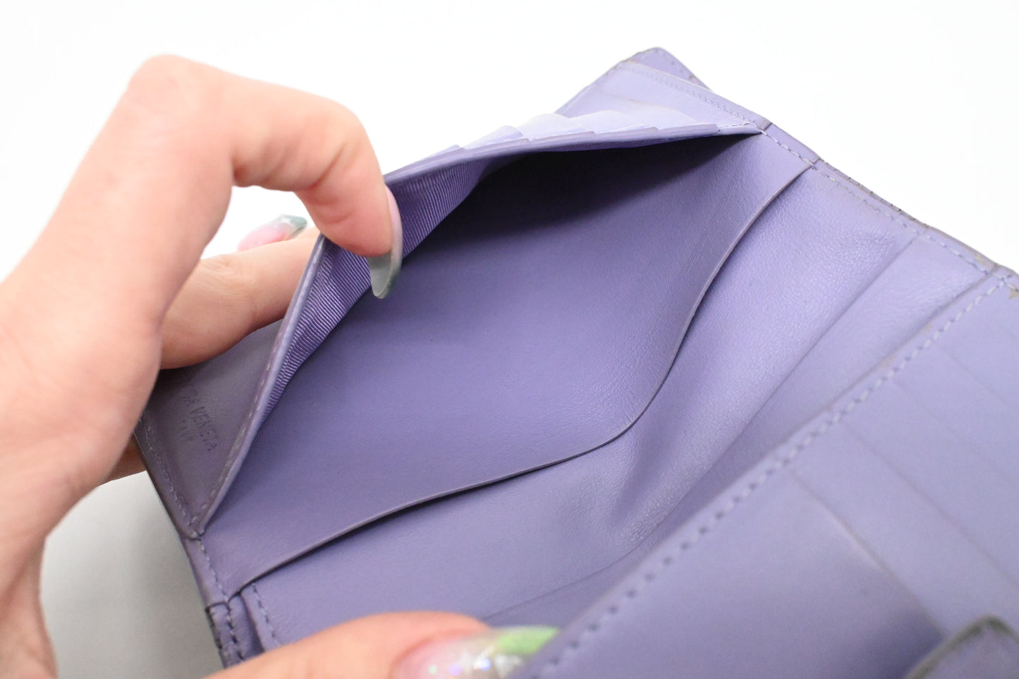 Bottega Veneta Wallet in Purple Intrecciato Leather