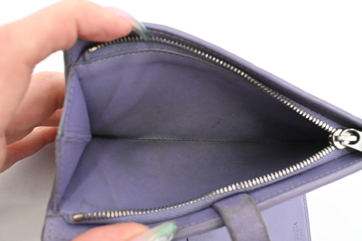 Bottega Veneta Wallet in Purple Intrecciato Leather