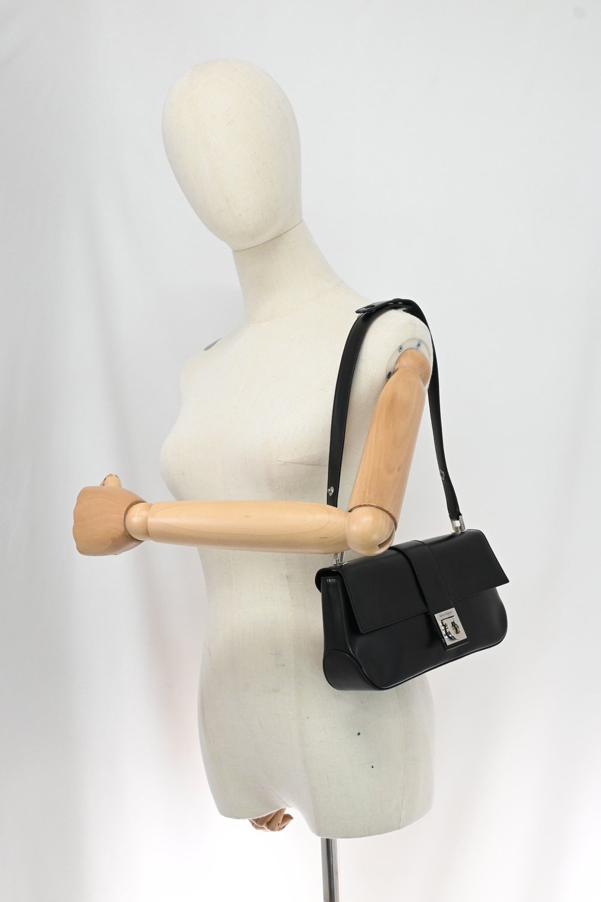 Ferragamo Shoulder Bag in Black Leather
