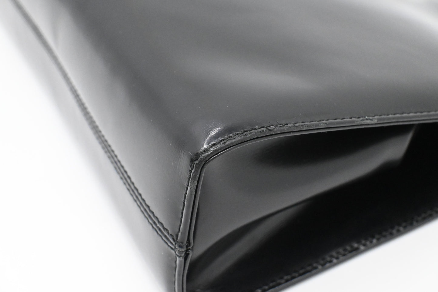 Ferragamo Chain Crossbody Bag in Black Leather