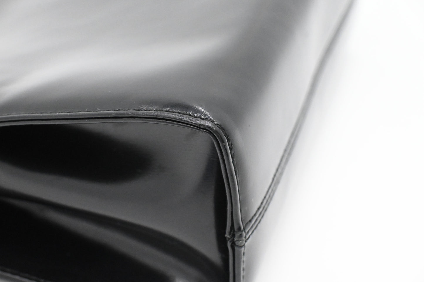 Ferragamo Chain Crossbody Bag in Black Leather