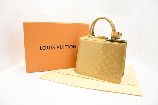 Louis Vuitton Deesse PM in Gold Vernis Leather