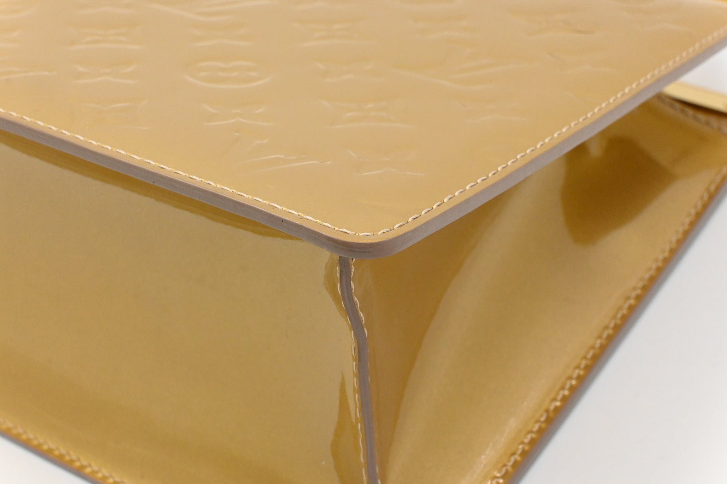 Louis Vuitton Deesse PM in Gold Vernis Leather