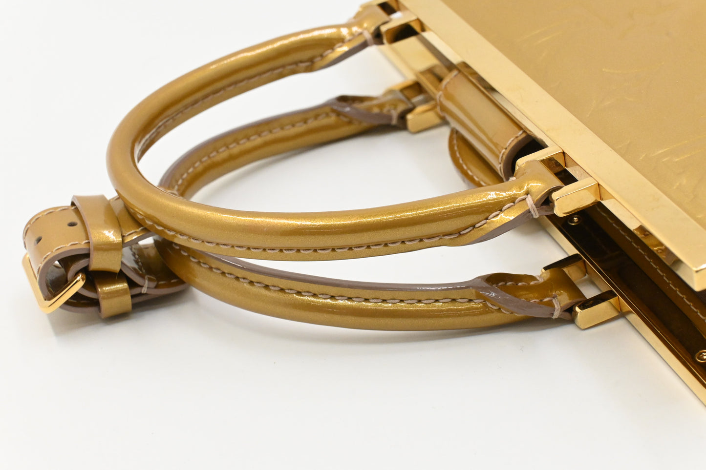 Louis Vuitton Deesse PM in Gold Vernis Leather