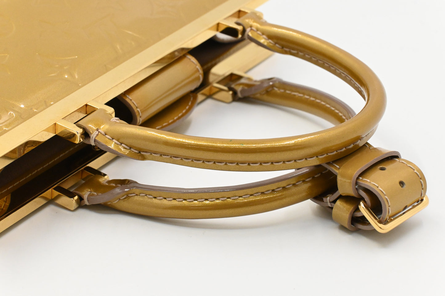 Louis Vuitton Deesse PM in Gold Vernis Leather