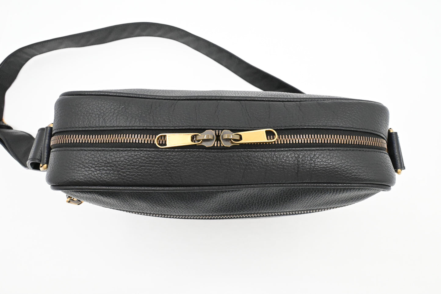 Gucci Messenger Bag in Black Leather