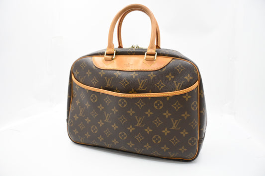 Louis Vuitton Deauville in Monogram Canvas