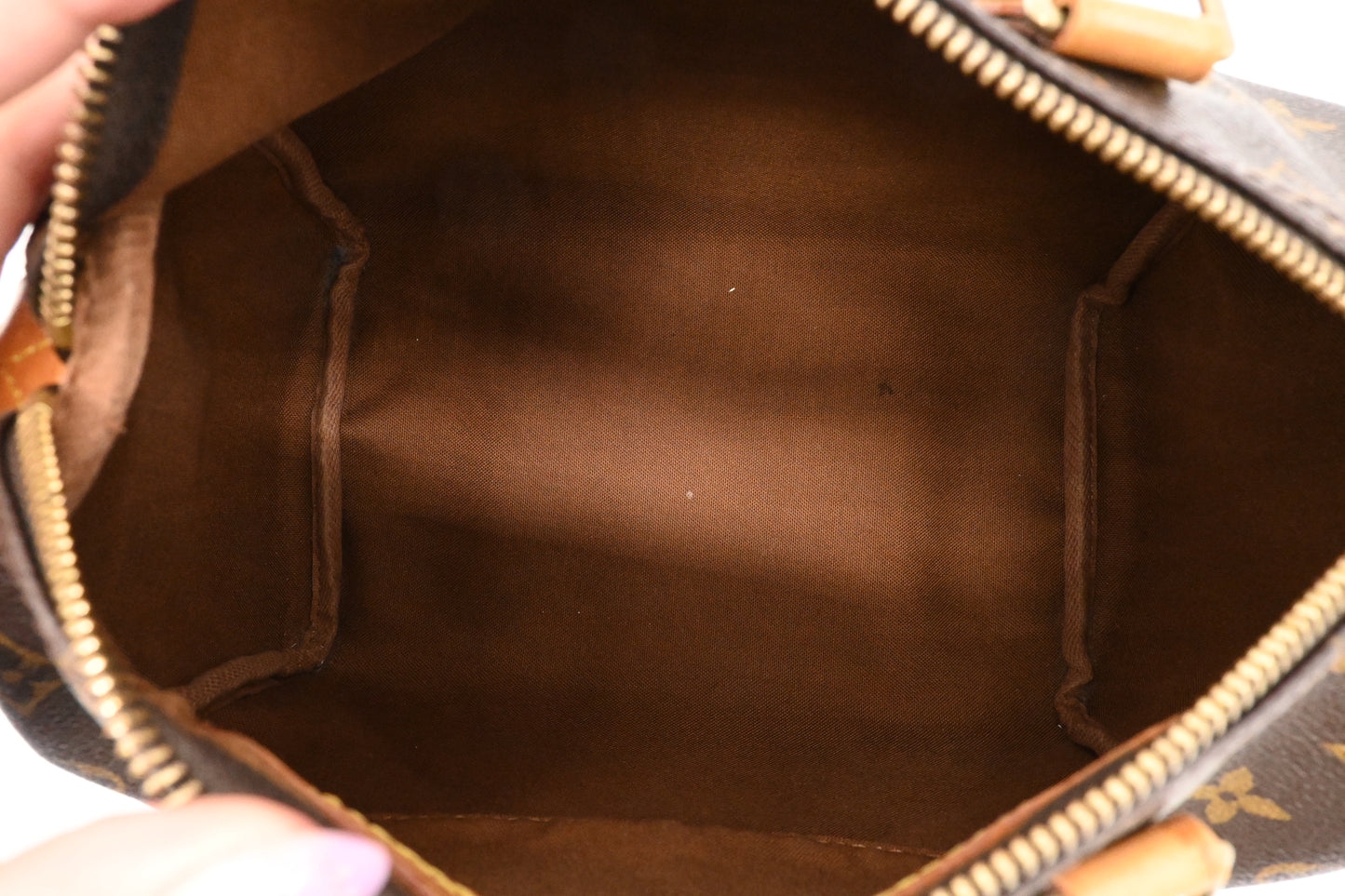 Louis Vuitton Speedy 25 in Monogram Canvas