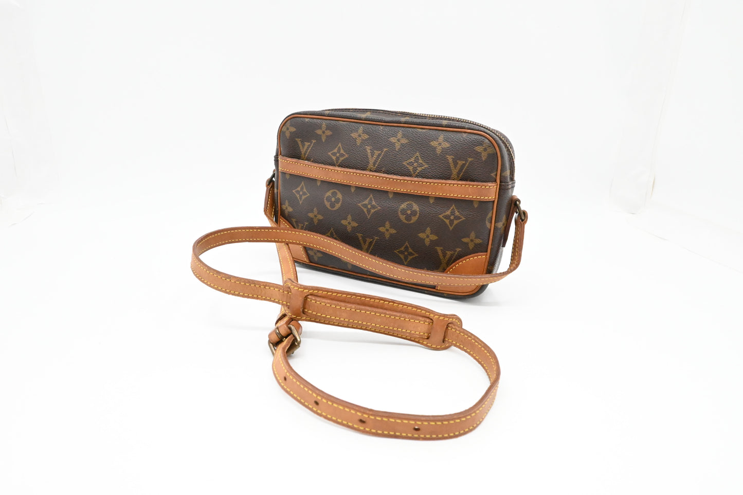 Louis Vuitton Trocadero 23 in Monogram Canvas