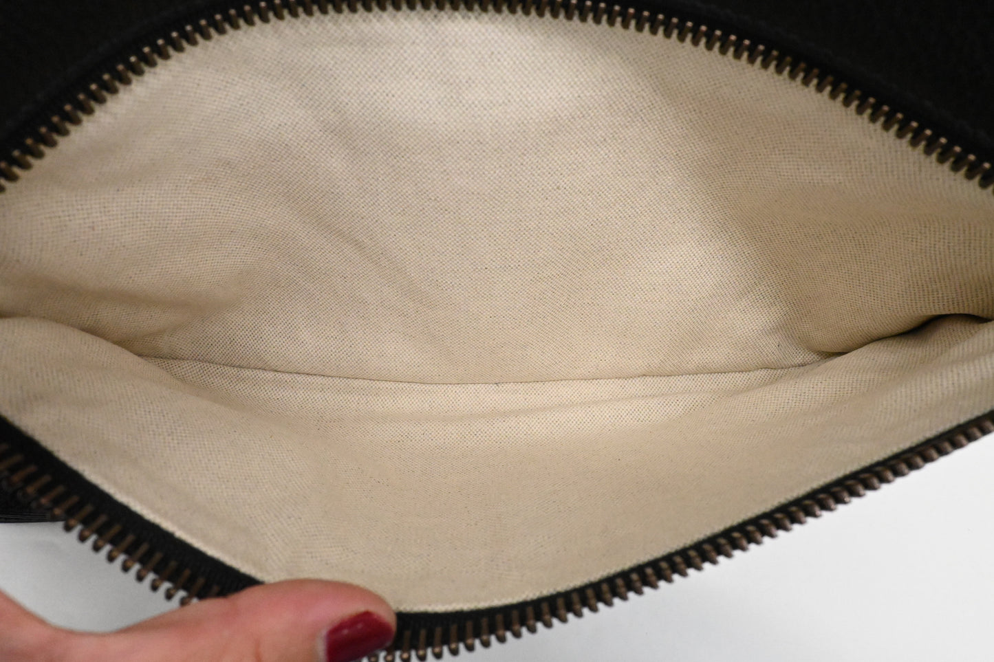 Gucci Messenger Bag in Black Leather