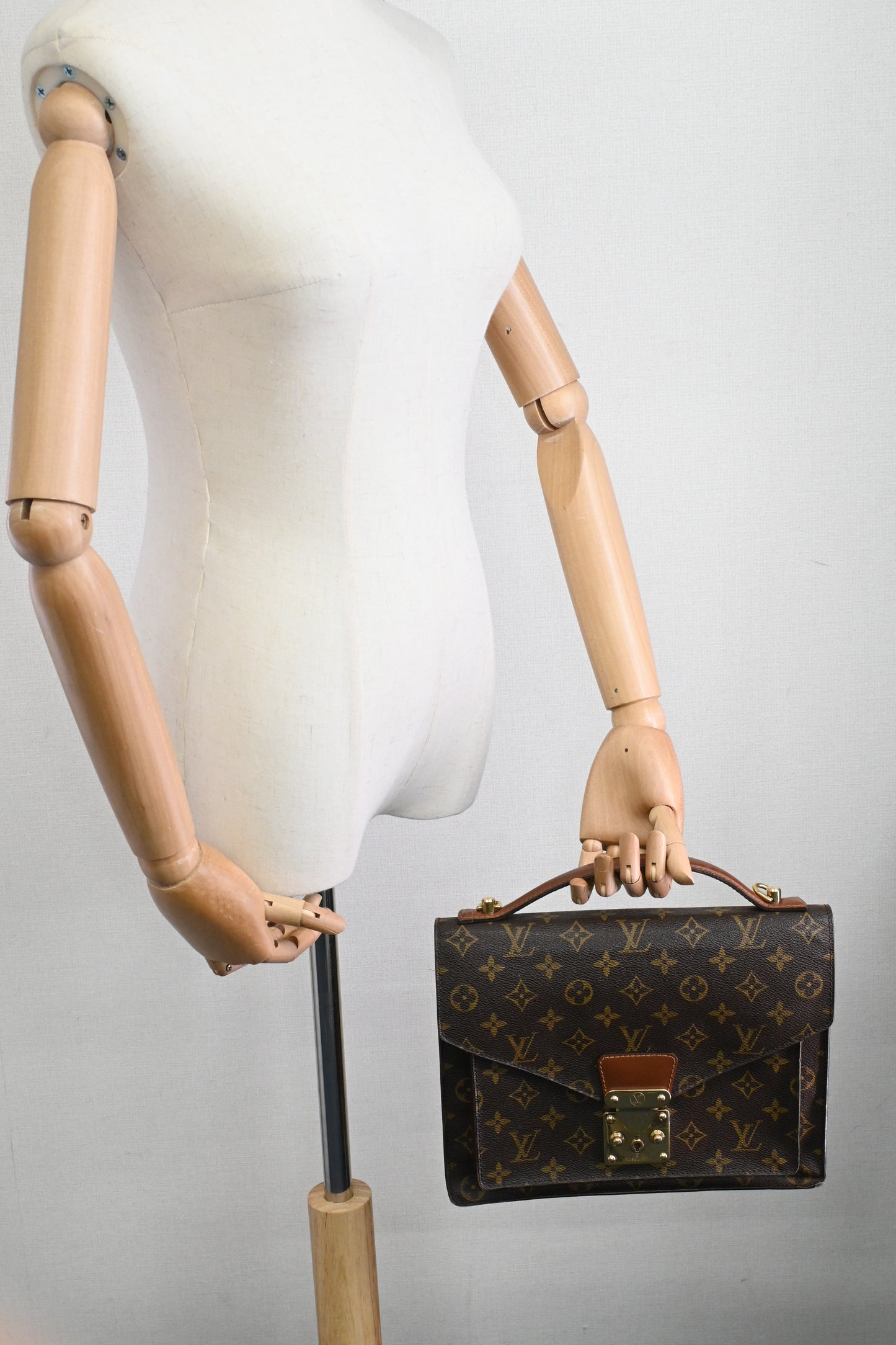 Louis Vuitton Monceau in Monogram Canvas