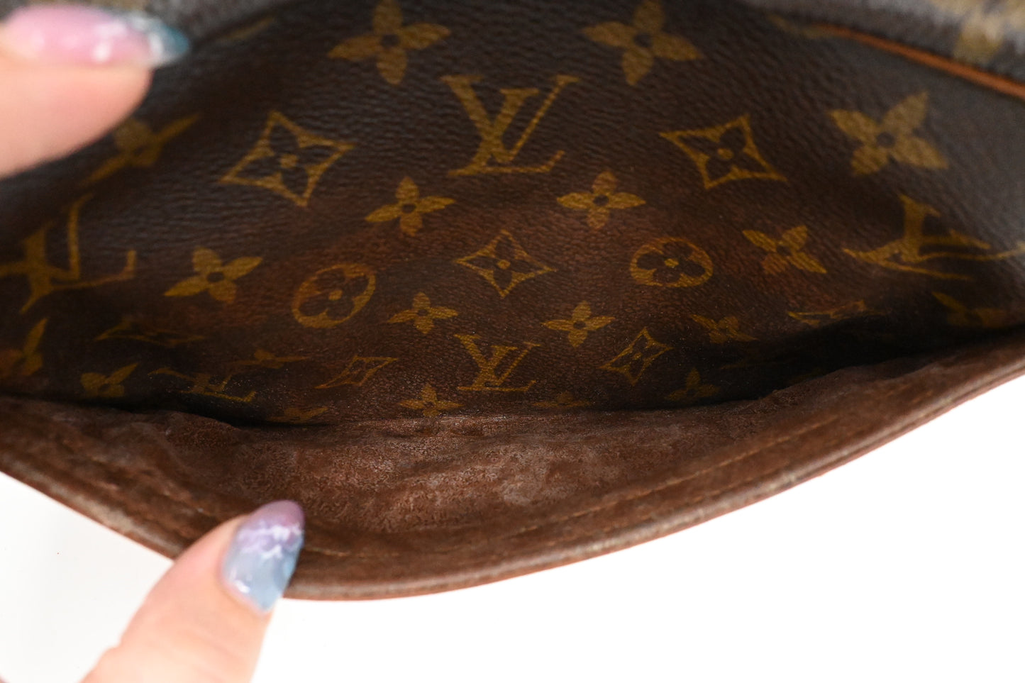 Louis Vuitton Trocadero 23 in Monogram Canvas