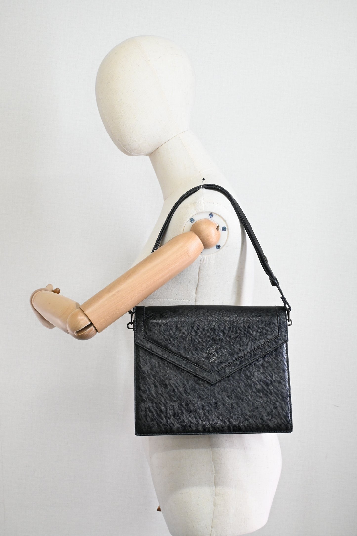YSL Saint Laurent Shoulder Bag in Black Leather