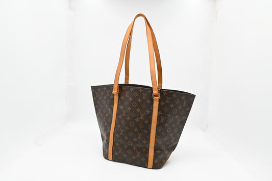 Louis Vuitton Sac Shopping 48 in Monogram Canvas