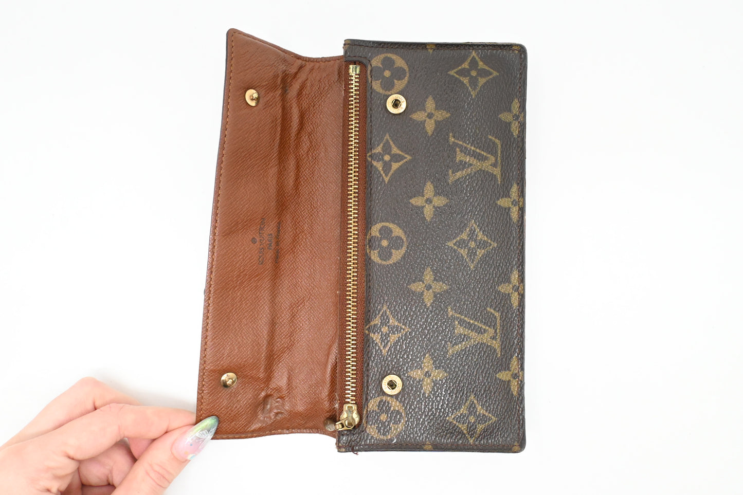 Louis Vuitton Accordion Wallet in Monogram Canvas