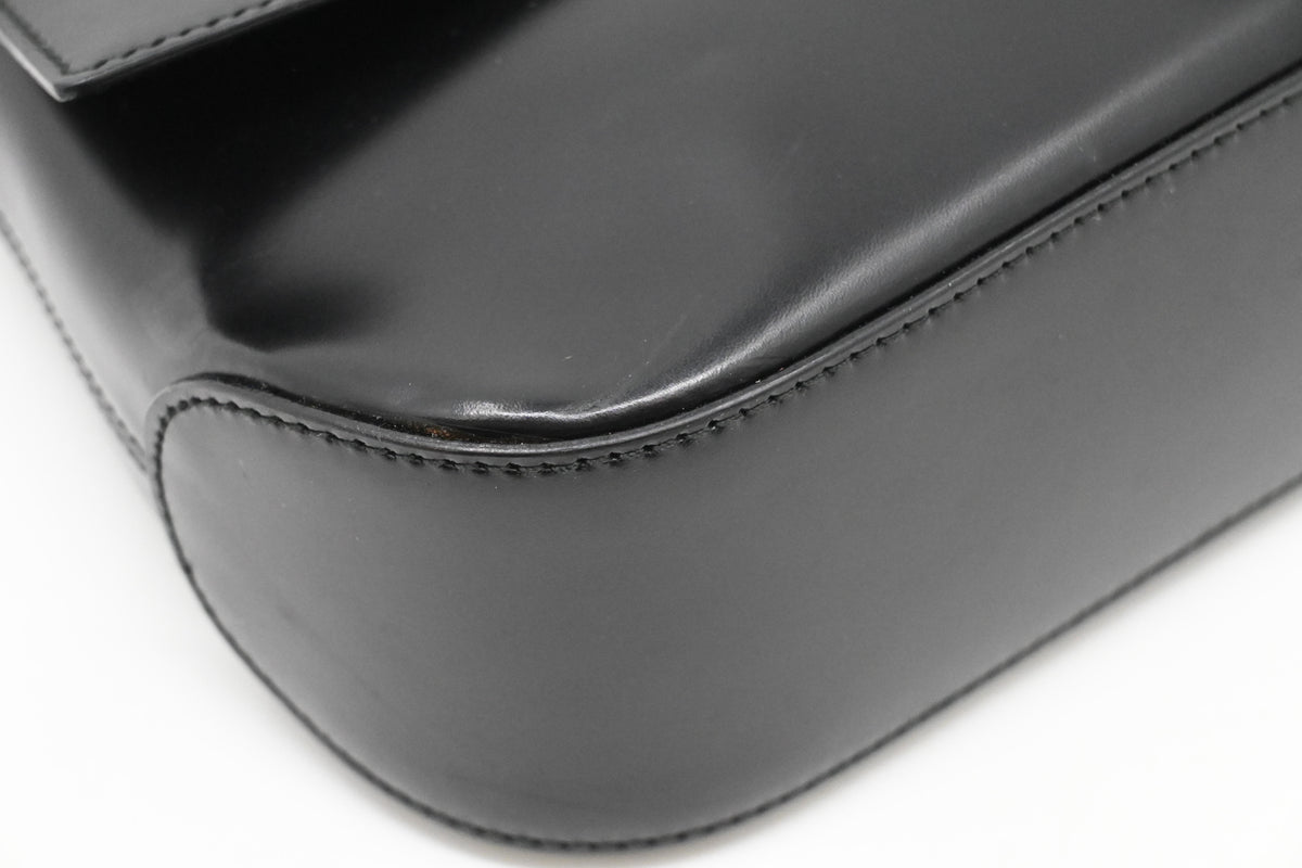 Ferragamo Shoulder Bag in Black Leather