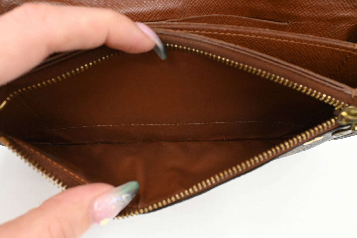 Louis Vuitton Accordion Wallet in Monogram Canvas
