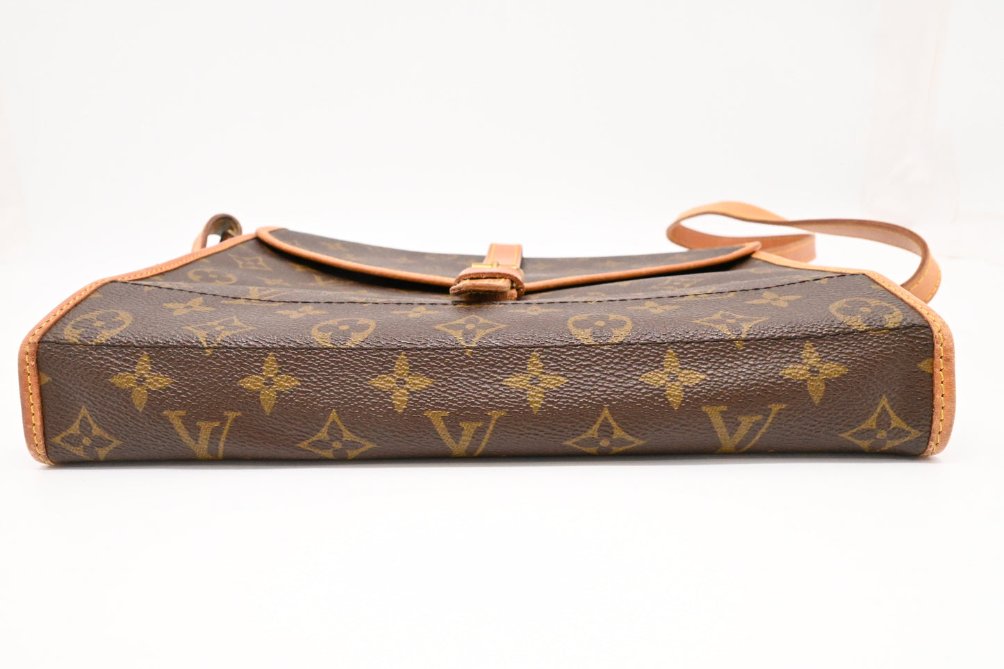 Louis Vuitton Serviette Portable Pliante in Monogram Canvas