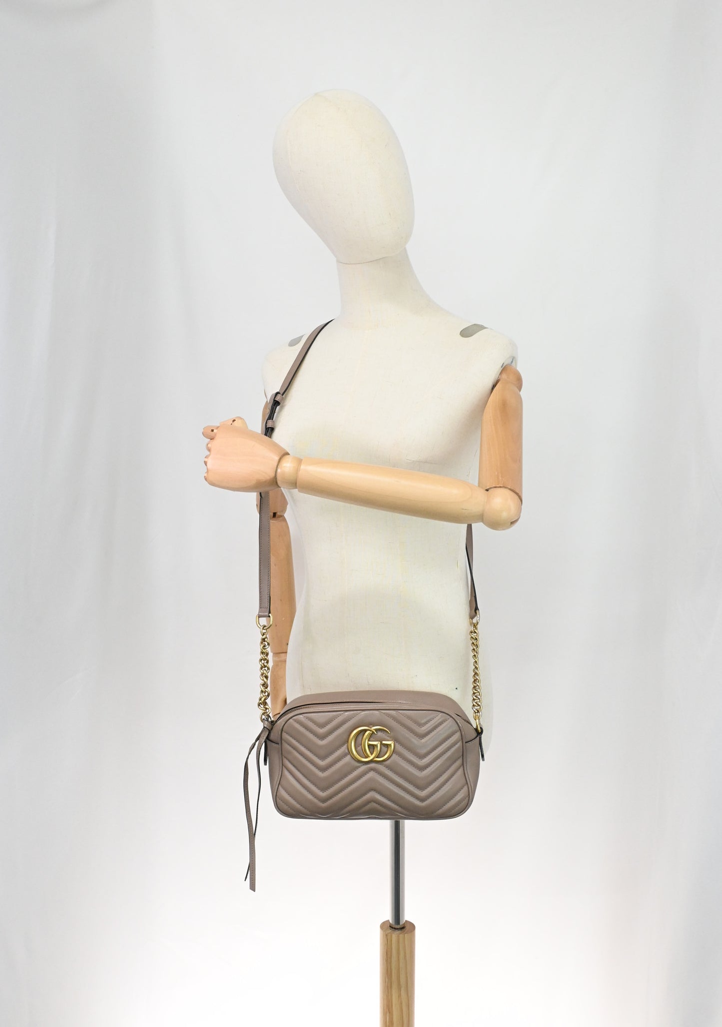 Gucci Marmont Crossbody in Porcelain Rose Leather