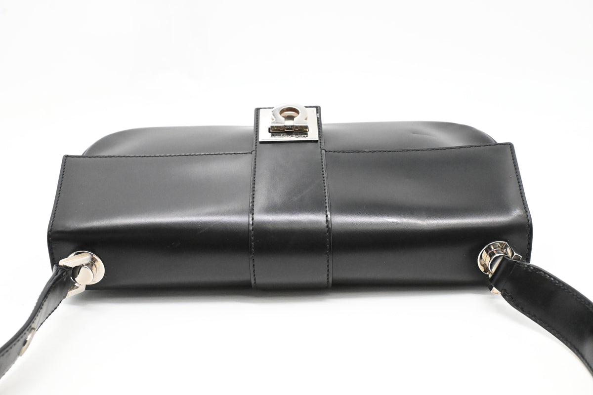 Ferragamo Shoulder Bag in Black Leather