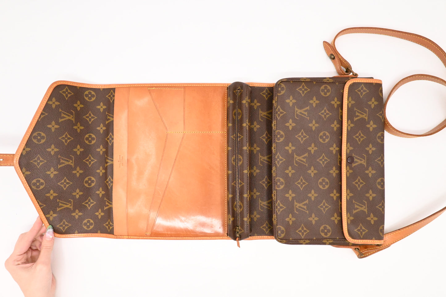 Louis Vuitton Serviette Portable Pliante in Monogram Canvas