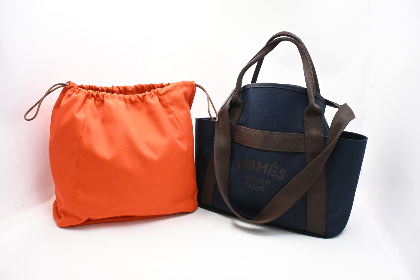 Hermes Sac de Pansage/Grooming Bag in Navy Blue Canvas