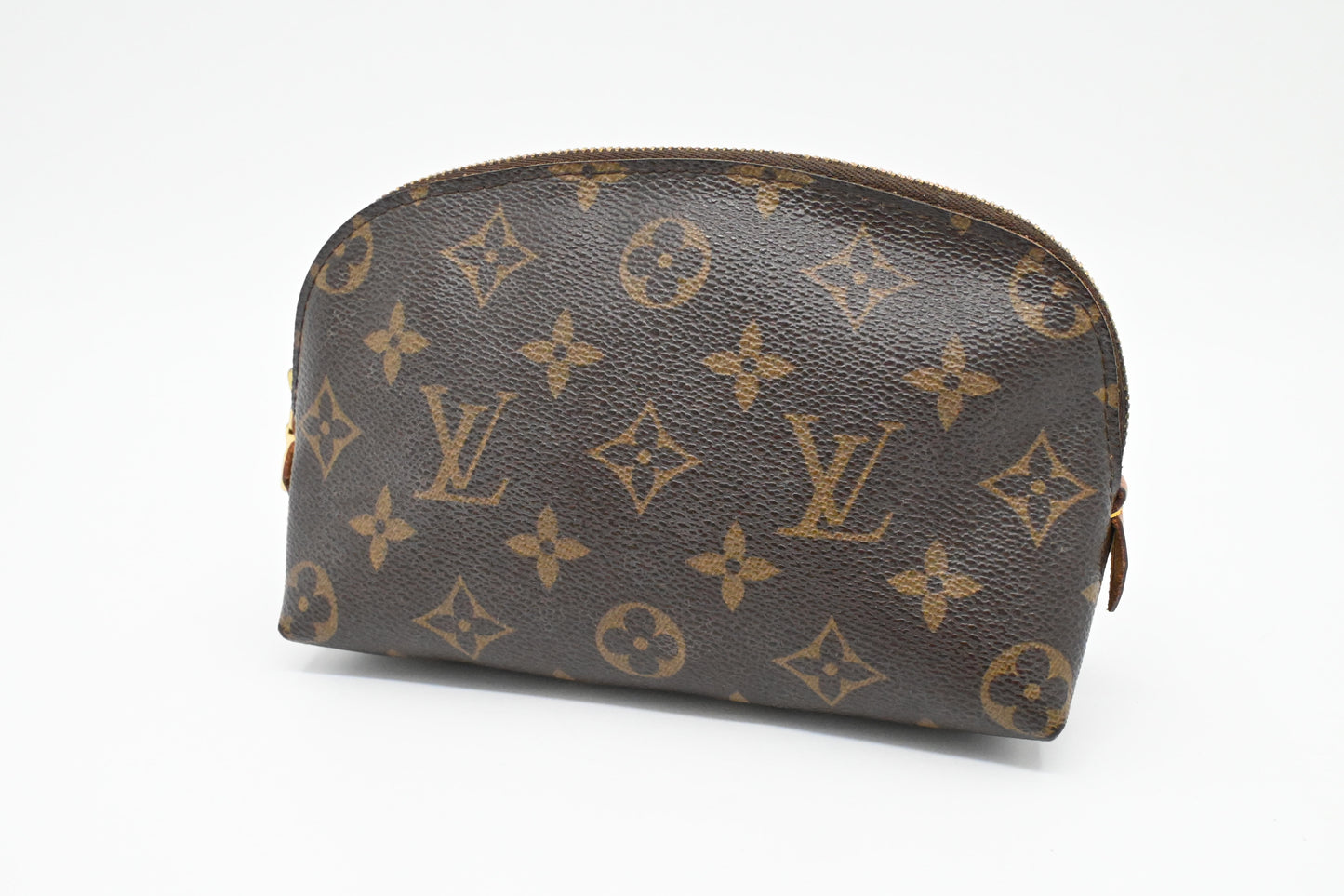 Louis Vuitton Pochette Cosmetique in Monogram Canvas