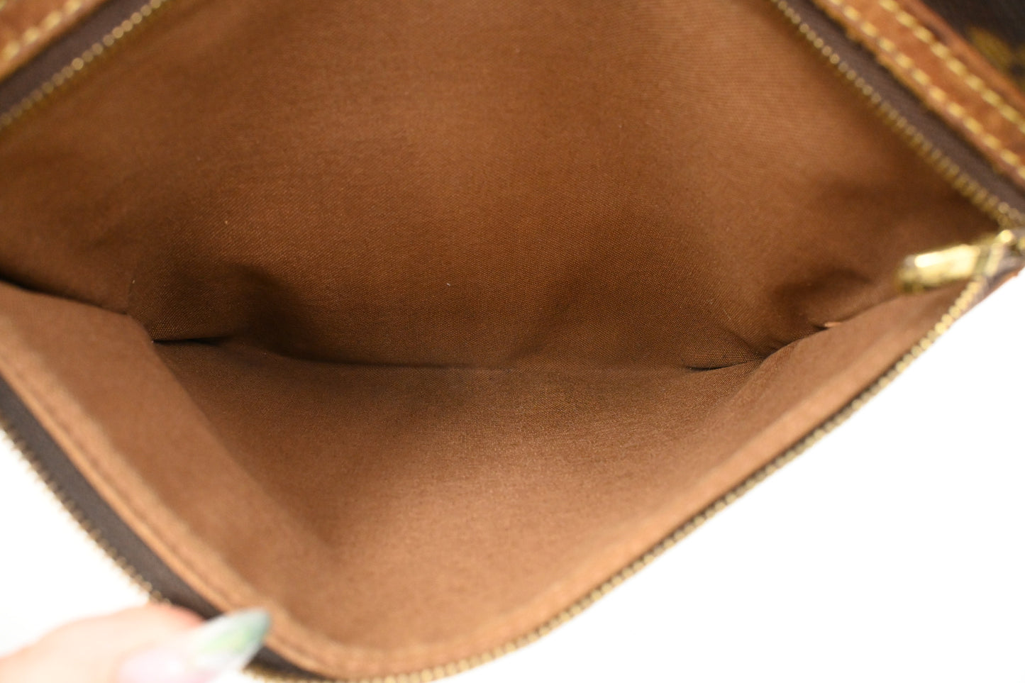 Louis Vuitton Pochette Bosphore in Monogram Canvas