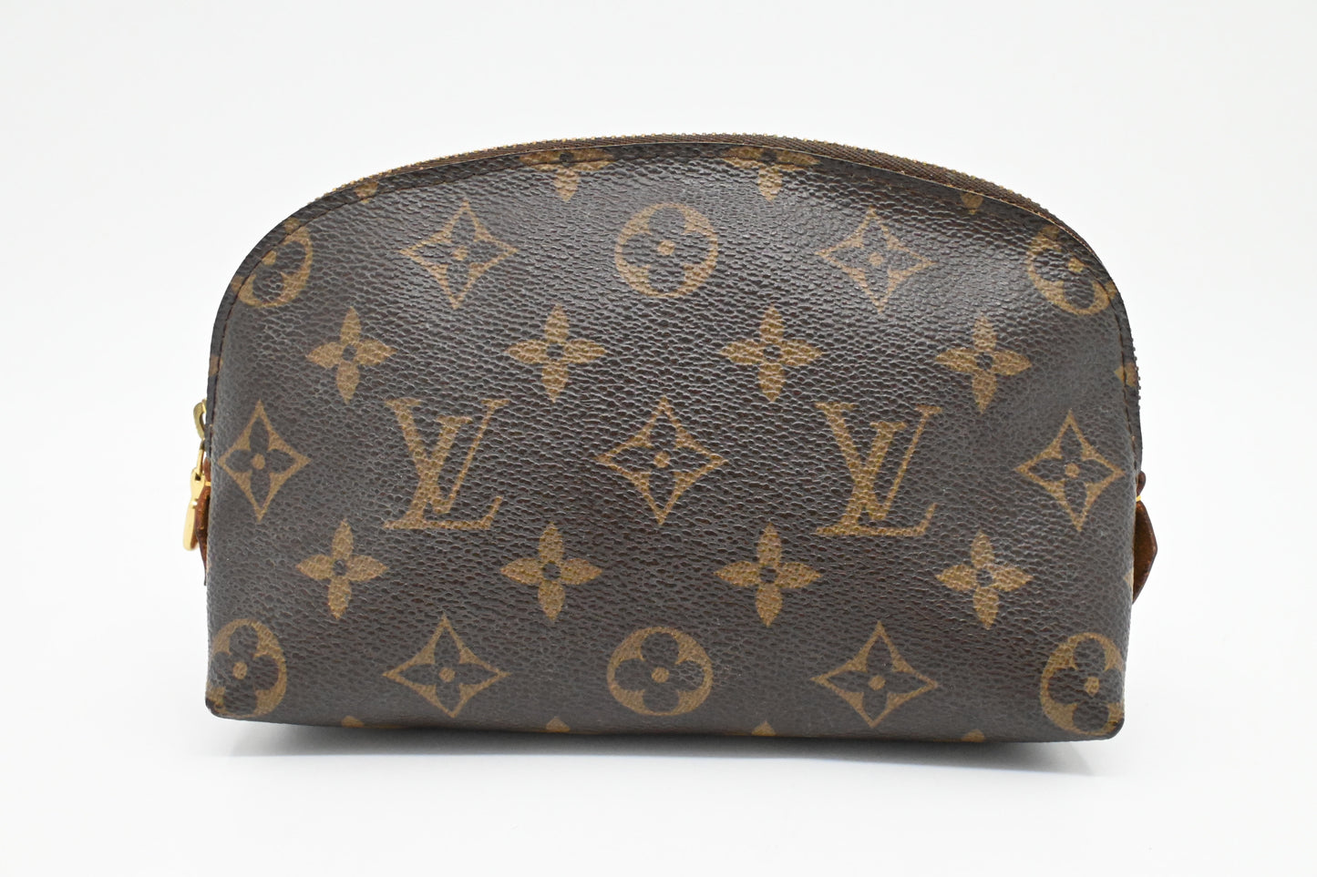 Louis Vuitton Pochette Cosmetique in Monogram Canvas