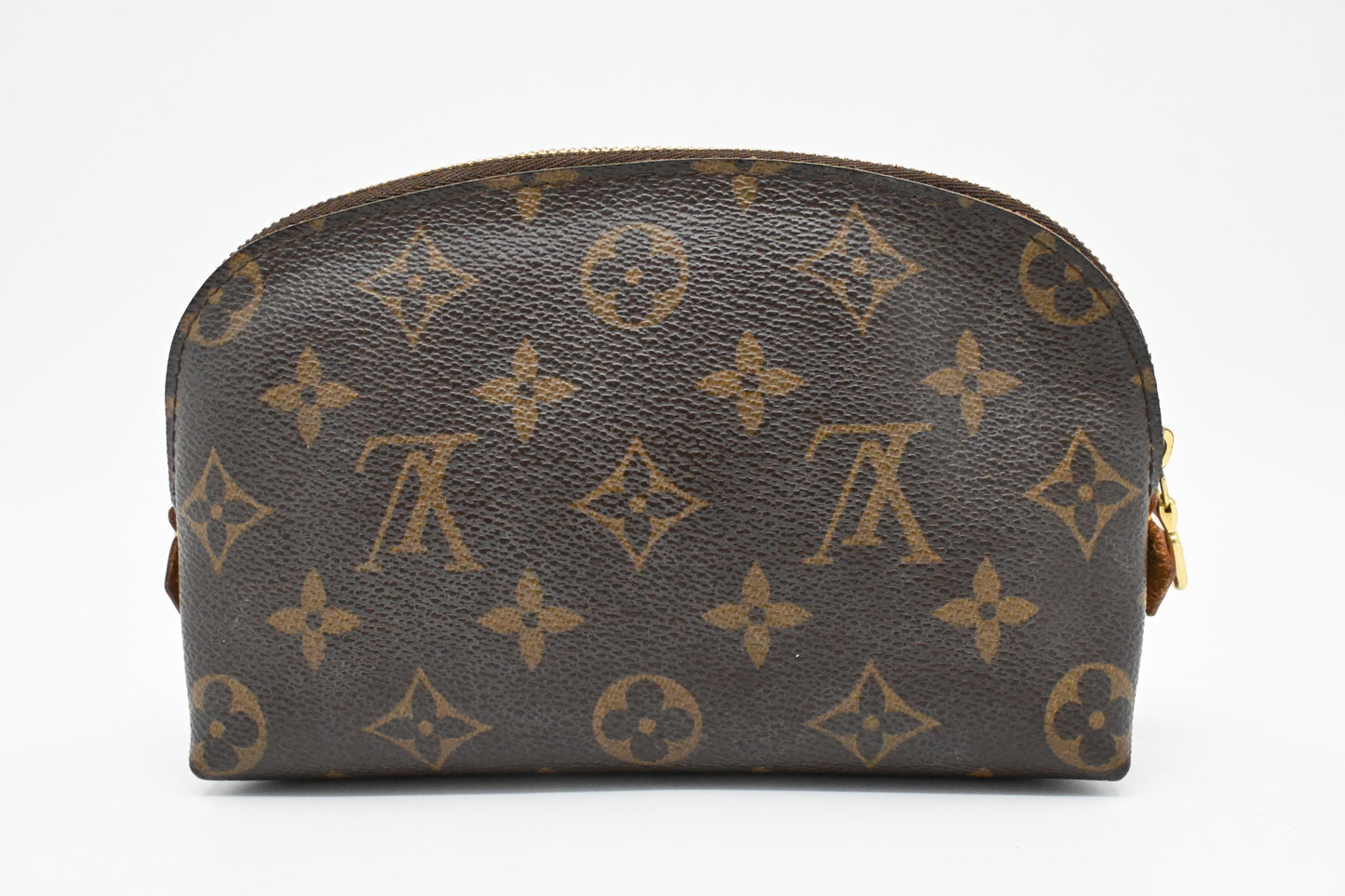 Louis Vuitton Pochette Cosmetique in Monogram Canvas