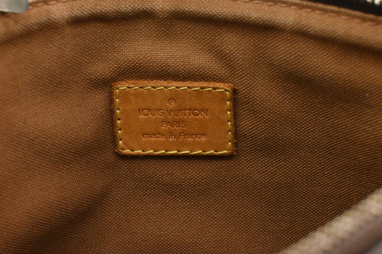 Louis Vuitton Pochette Bosphore in Monogram Canvas
