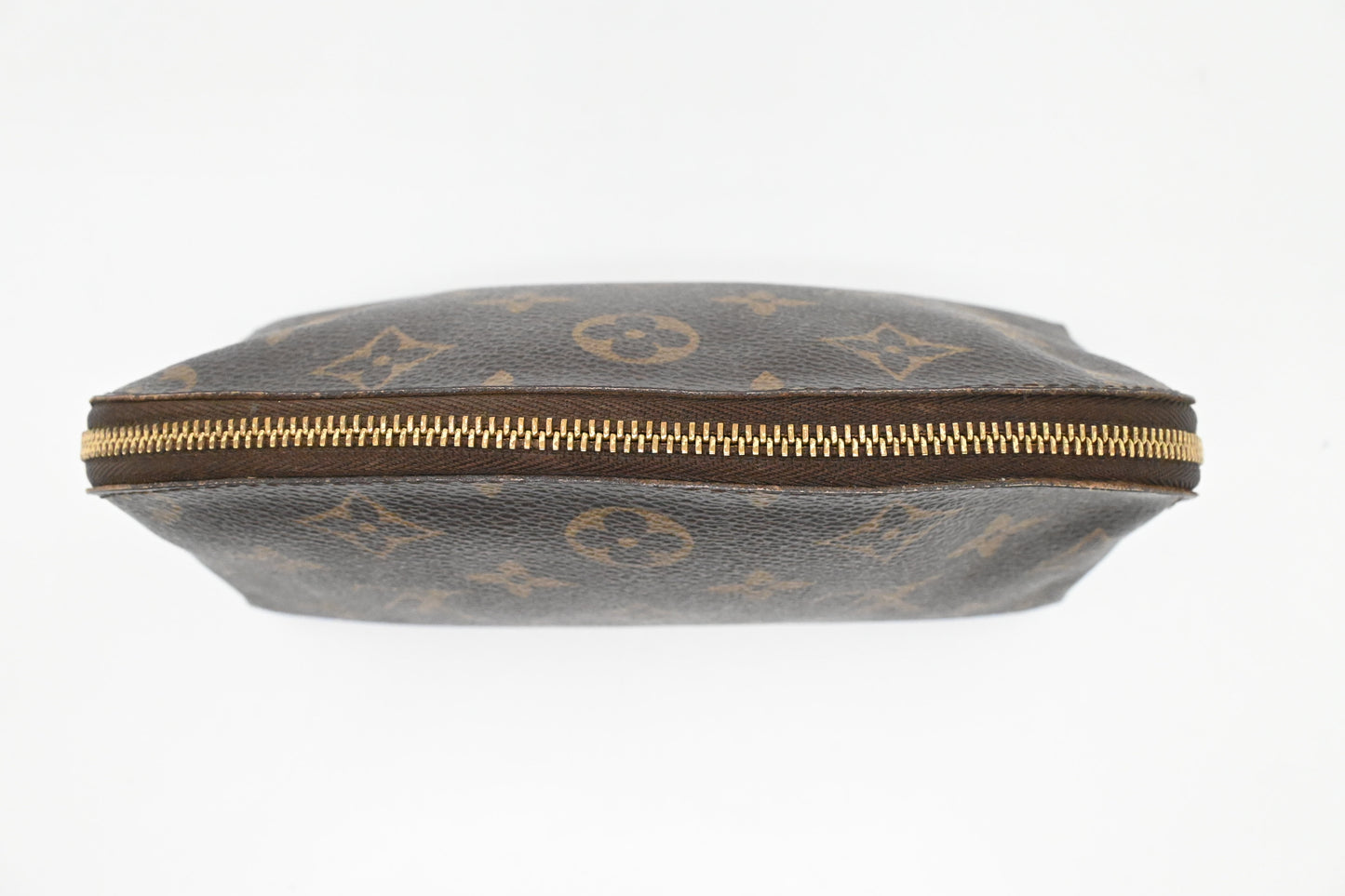 Louis Vuitton Pochette Cosmetique in Monogram Canvas