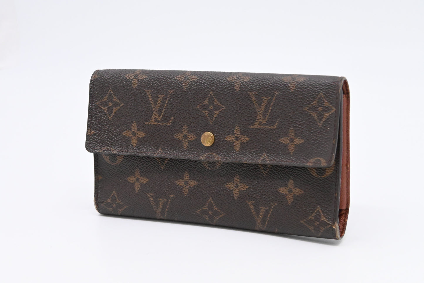 Louis Vuitton International Wallet in Monogram Canvas
