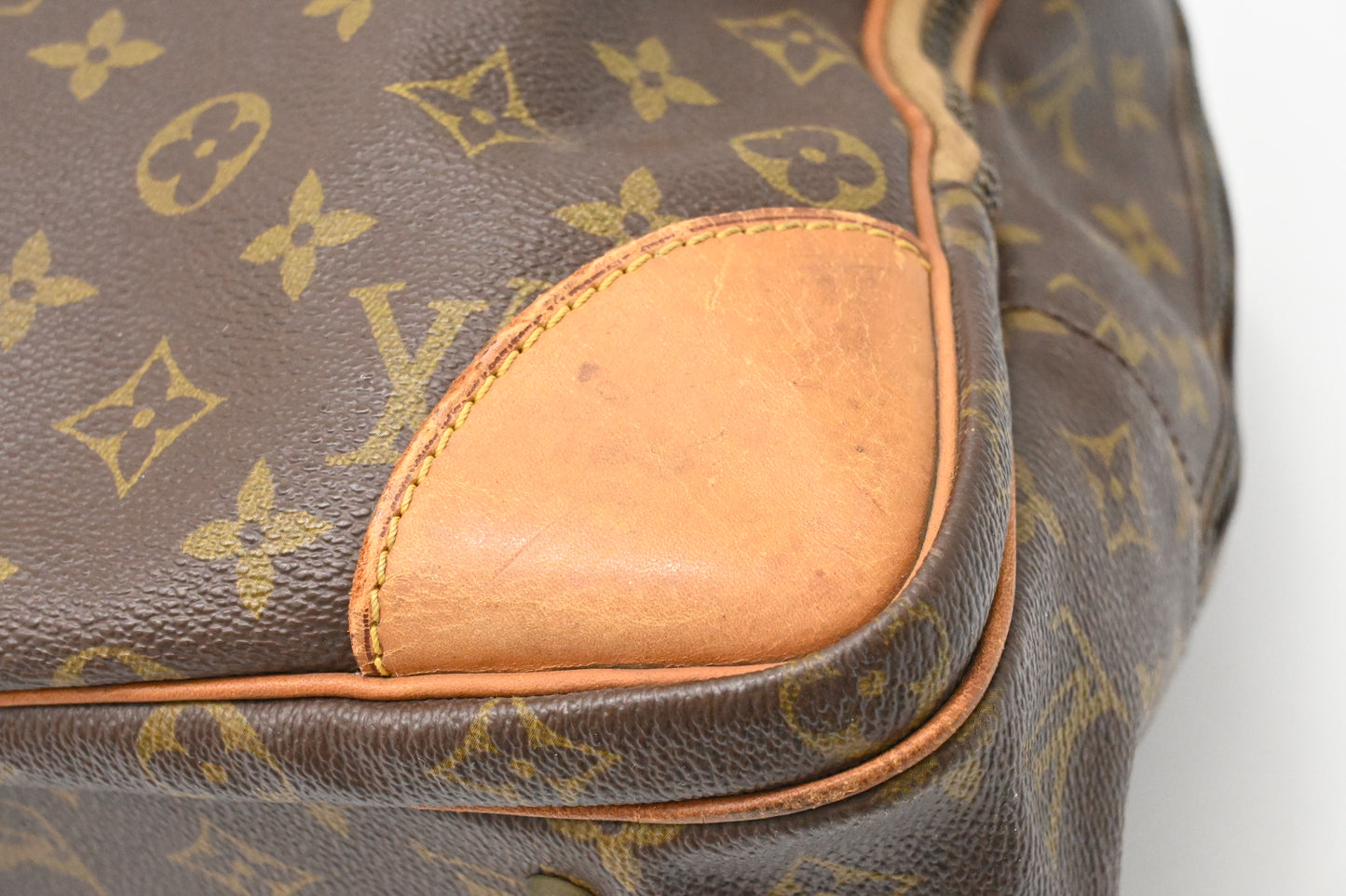 Louis Vuitton Sac Tennis in Monogram Canvas