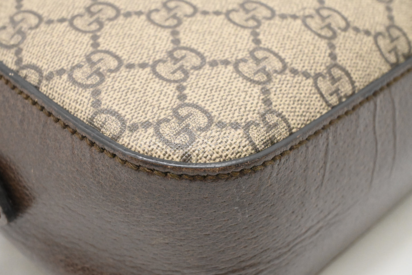Gucci Neo Vintage Camera Bag in GG Supreme Canvas